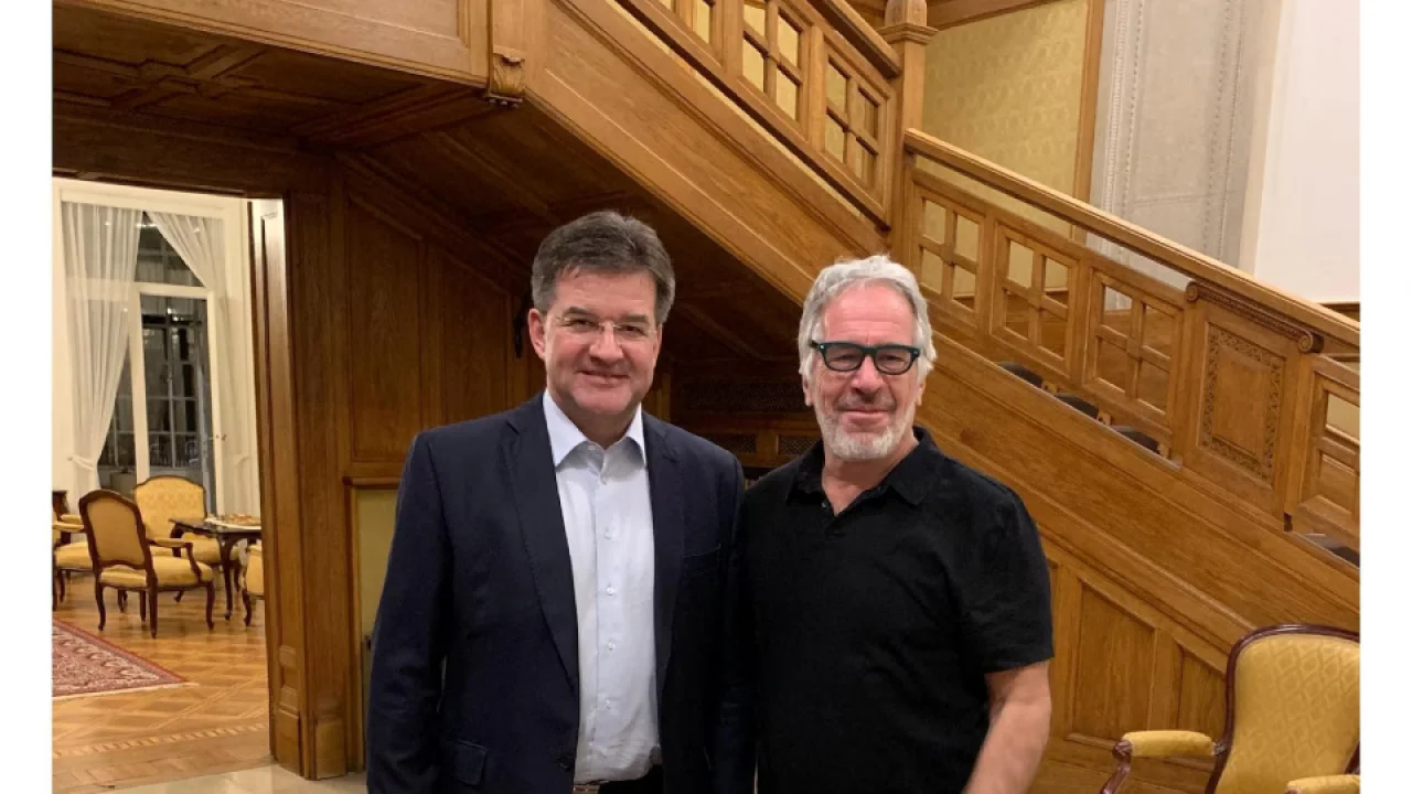 Epstein Belgeleri Avrupa’da Siyasi Sarsıntı Yarattı: Slovakya ve İsveç’te İstifalar